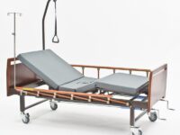 Кровать для лежачих больных – необходимость